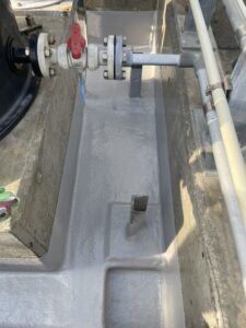 塩酸タンクポンプヤードFRP施工 詳細画像