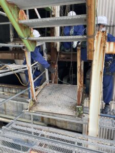 屋外集塵機・デッキ撤去廃棄 詳細画像