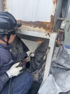 糊処理タンク底排補修 詳細画像