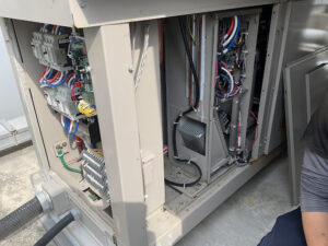 チラー修理 詳細画像