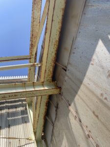 屋外ホイスト塗装 詳細画像