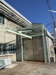 屋外ホイスト塗装 詳細画像